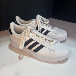 Men’s adidas grand court 2.0 sneakers